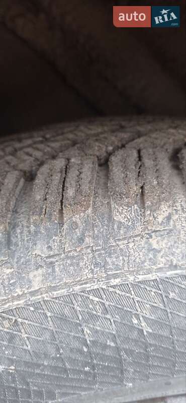 Седан Renault Logan 2011 в Шпикові