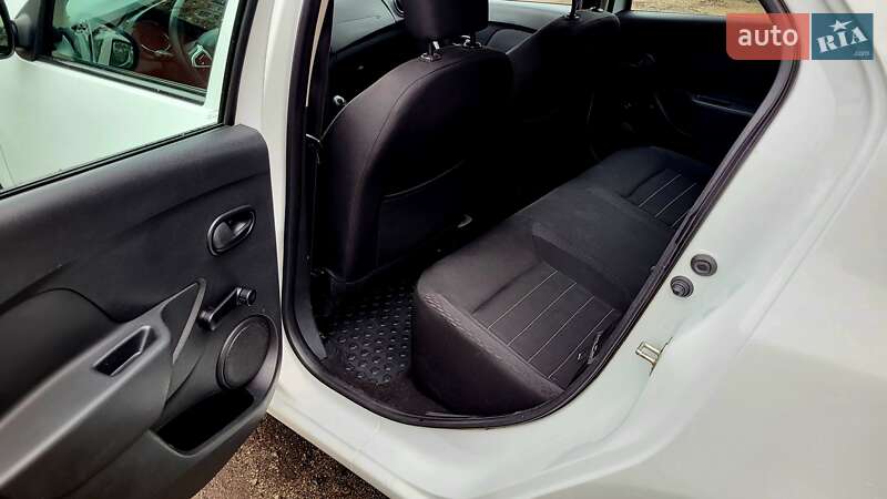 Седан Renault Logan 2020 в Києві