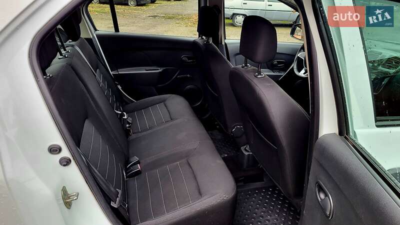 Седан Renault Logan 2020 в Києві