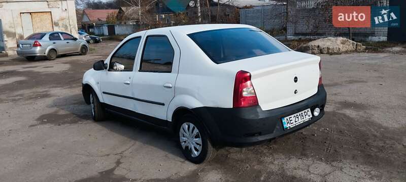Седан Renault Logan 2011 в Днепре