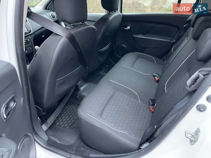 Универсал Renault Logan 2015 в Чернигове фото 7 Универсал Renault Logan 2015 в Чернигове