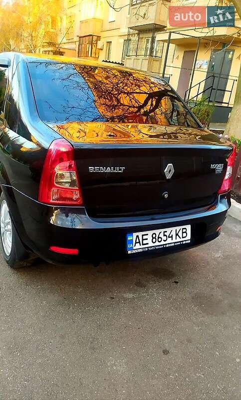 Седан Renault Logan 2011 в Кривом Роге