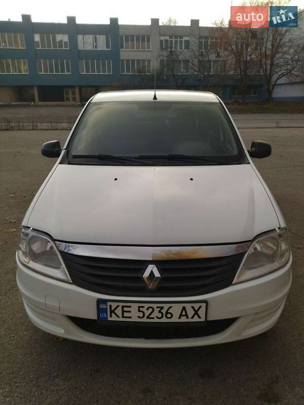 Седан Renault Logan 2012 в Днепре