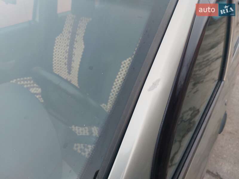 Седан Renault Logan 2009 в Харькове