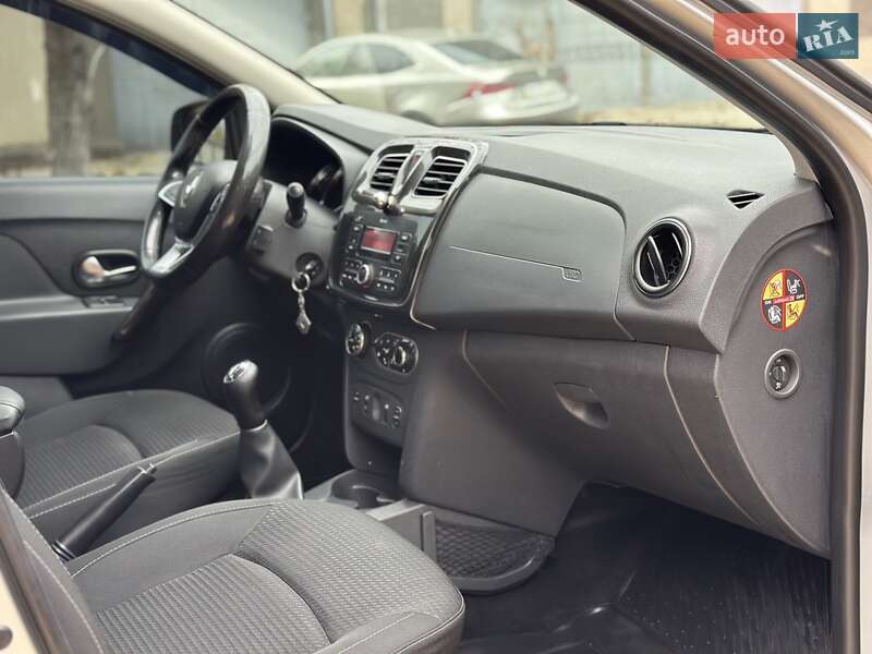 Седан Renault Logan 2018 в Одессе