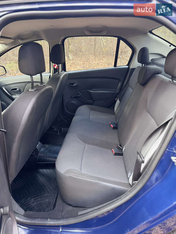 Седан Renault Logan 2014 в Харькове