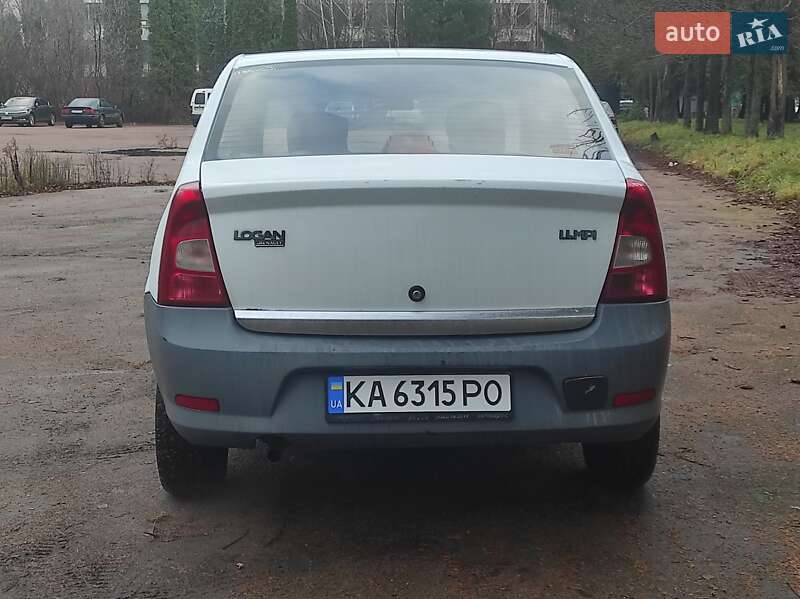 Седан Renault Logan 2010 в Житомире
