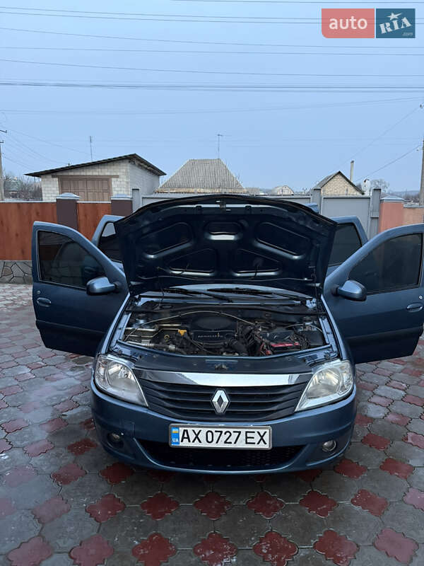 Універсал Renault Logan 2010 в Пересічне фото 2 Універсал Renault Logan 2010 в Пересічне