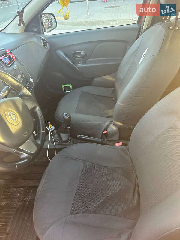 Седан Renault Logan 2014 в Києві фото 13 Седан Renault Logan 2014 в Києві