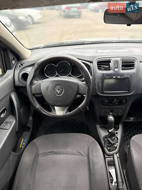 Седан Renault Logan 2013 в Запорожье