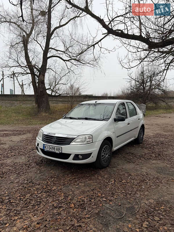 Седан Renault Logan 2012 в Киеве фото 2 Седан Renault Logan 2012 в Киеве