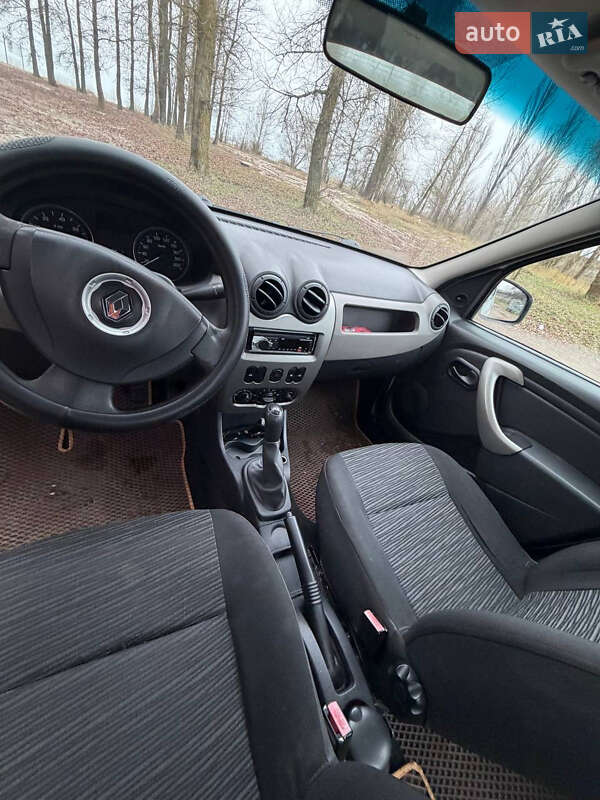 Седан Renault Logan 2012 в Киеве фото 11 Седан Renault Logan 2012 в Киеве