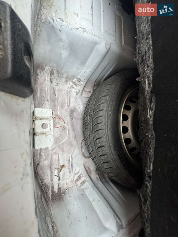 Седан Renault Logan 2015 в Черновцах фото 18 Седан Renault Logan 2015 в Черновцах