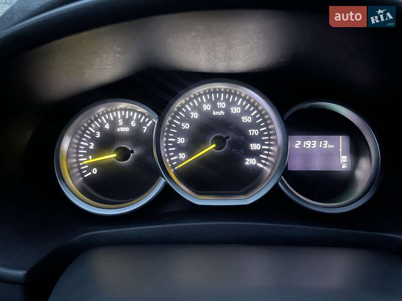 Седан Renault Logan 2017 в Чернигове