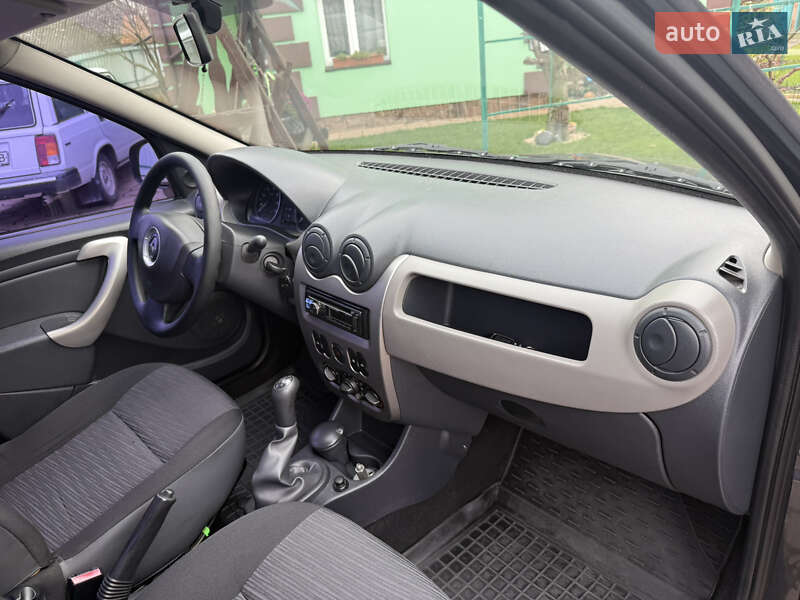 Седан Renault Logan 2012 в Виннице фото 41 Седан Renault Logan 2012 в Виннице