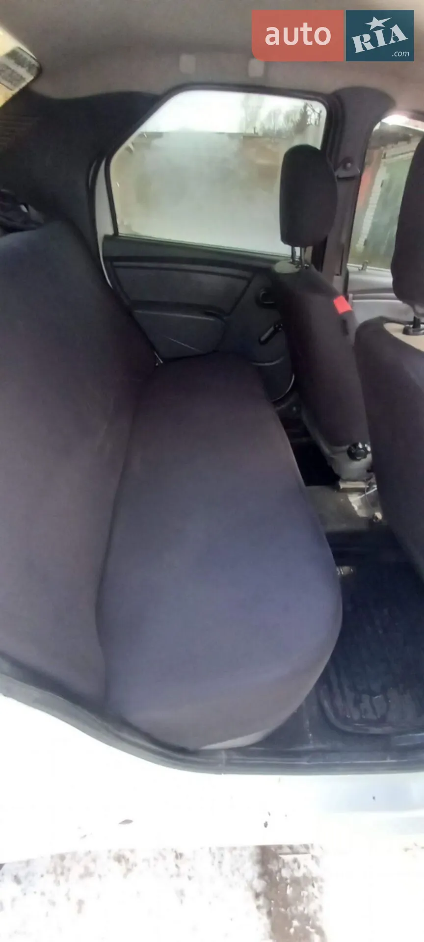 2012 Renault Logan - мініатюра 2