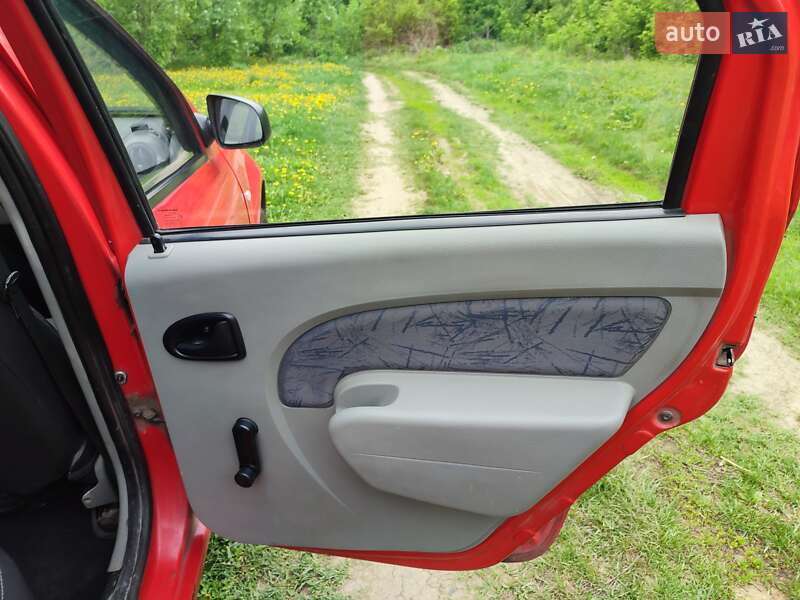 Седан Renault Logan 2009 в Полтаві