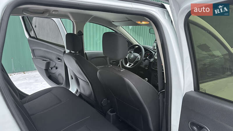 Универсал Renault Logan 2017 в Желтых Водах