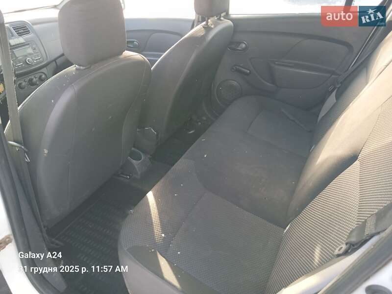 Универсал Renault Logan 2014 в Полтаве