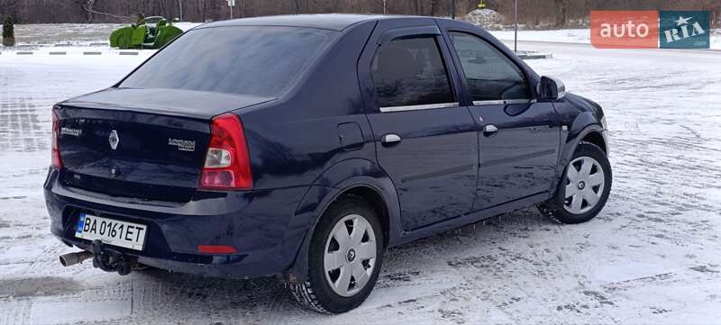 Седан Renault Logan 2011 в Желтых Водах
