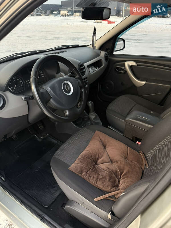 Седан Renault Logan 2010 в Днепре