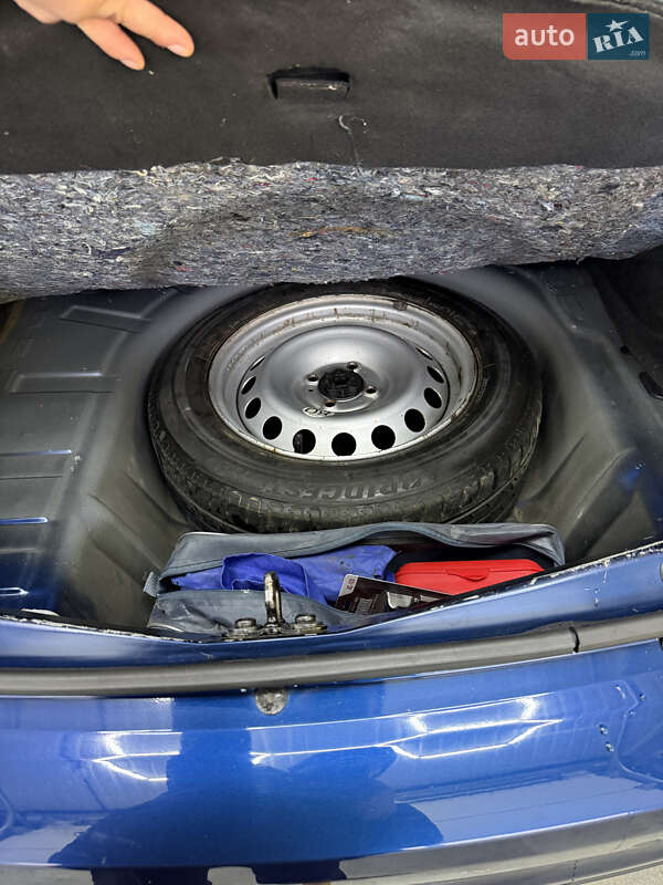 Седан Renault Logan 2019 в Днепре