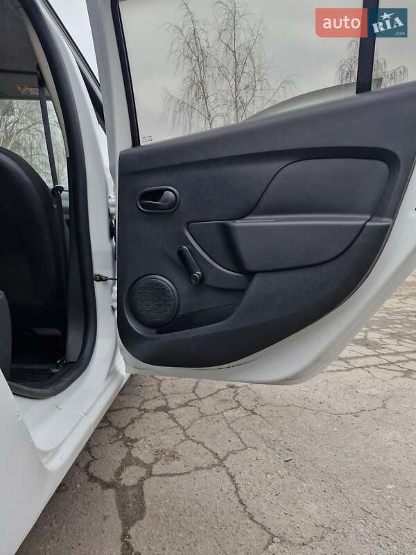 Седан Renault Logan 2013 в Хмельницком