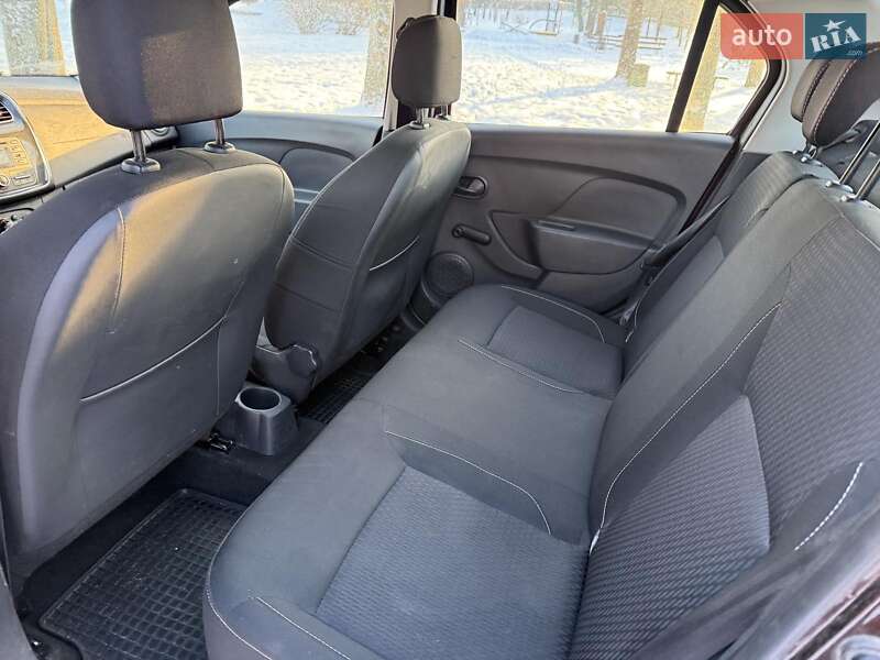 Седан Renault Logan 2017 в Киеве