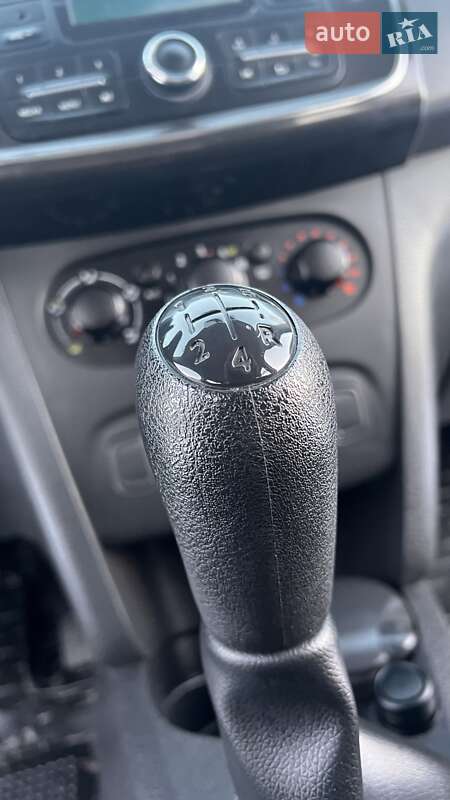 Универсал Renault Logan 2020 в Александрие фото 32 Универсал Renault Logan 2020 в Александрие