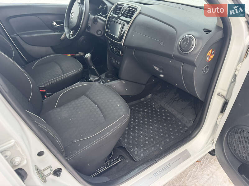 Універсал Renault Logan 2015 в Чернігові