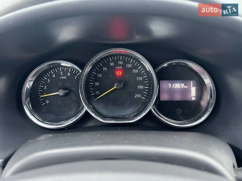 Седан Renault Logan 2015 в Кременчуге