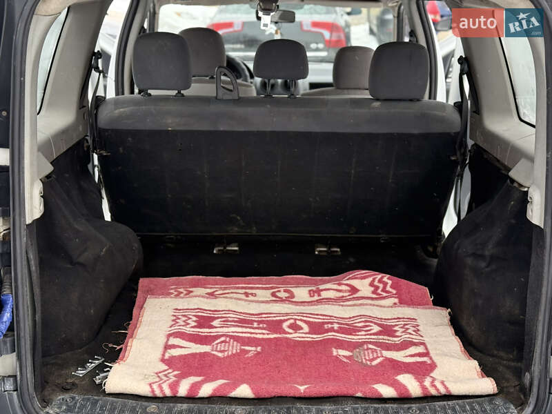 Универсал Renault Logan 2012 в Днепре фото 12 Универсал Renault Logan 2012 в Днепре