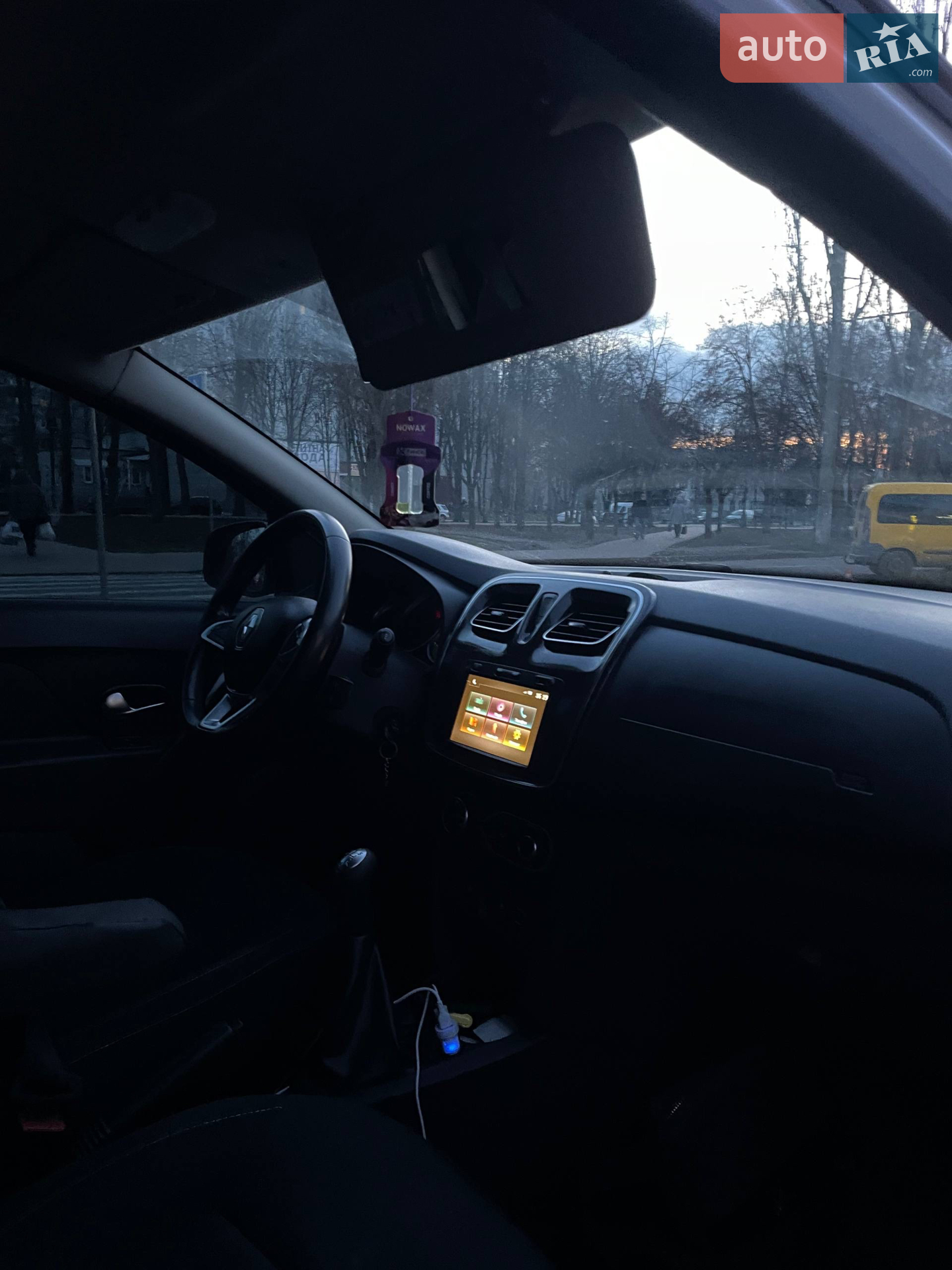 2020 Renault Logan - мініатюра 8