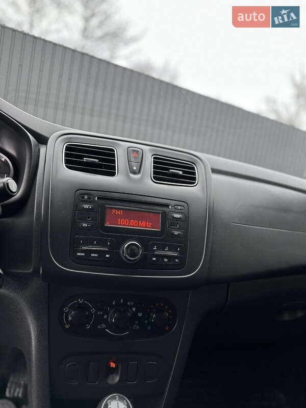 Седан Renault Logan 2016 в Дрогобичі