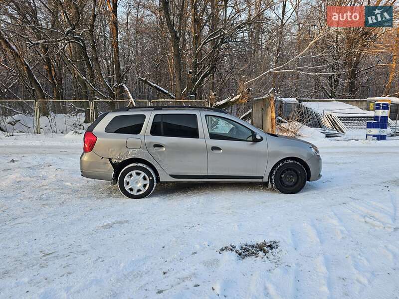 Универсал Renault Logan 2014 в Киеве фото 10 Универсал Renault Logan 2014 в Киеве