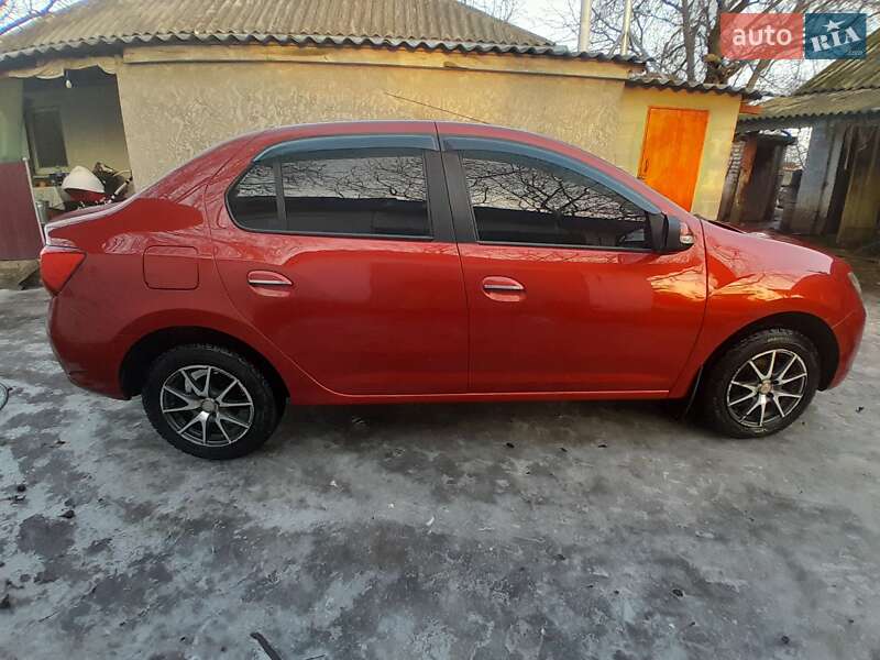 Седан Renault Logan 2013 в Решетиловке фото 11 Седан Renault Logan 2013 в Решетиловке