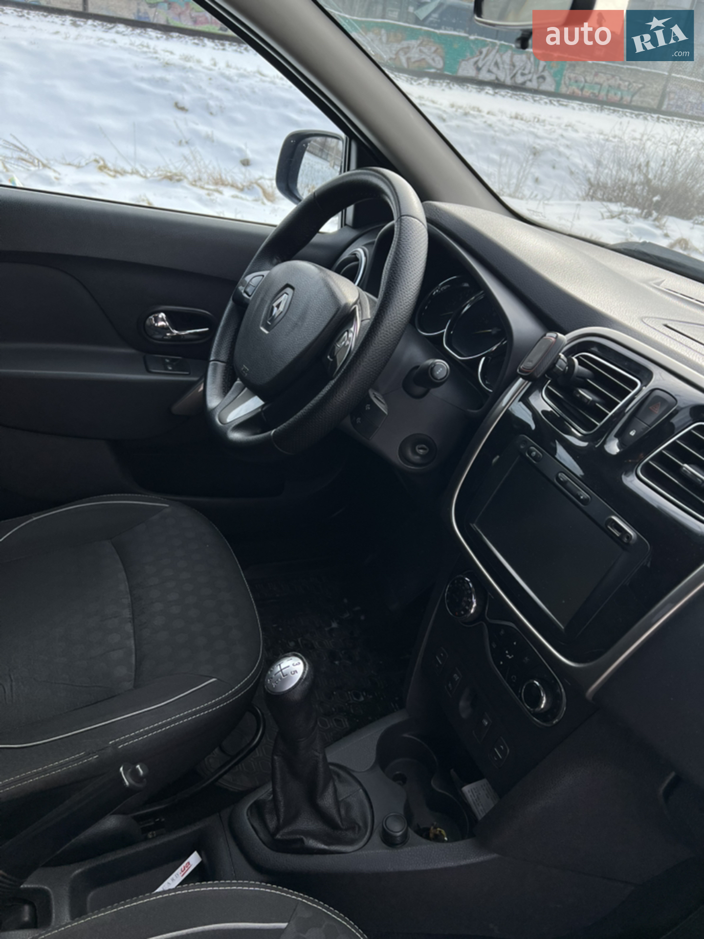 2013 Renault Logan - мініатюра 22