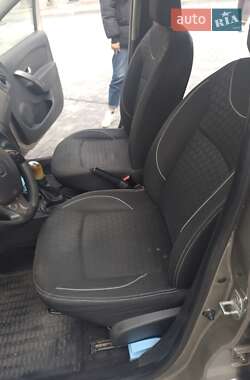 Універсал Renault Logan 2014 в Сарнах