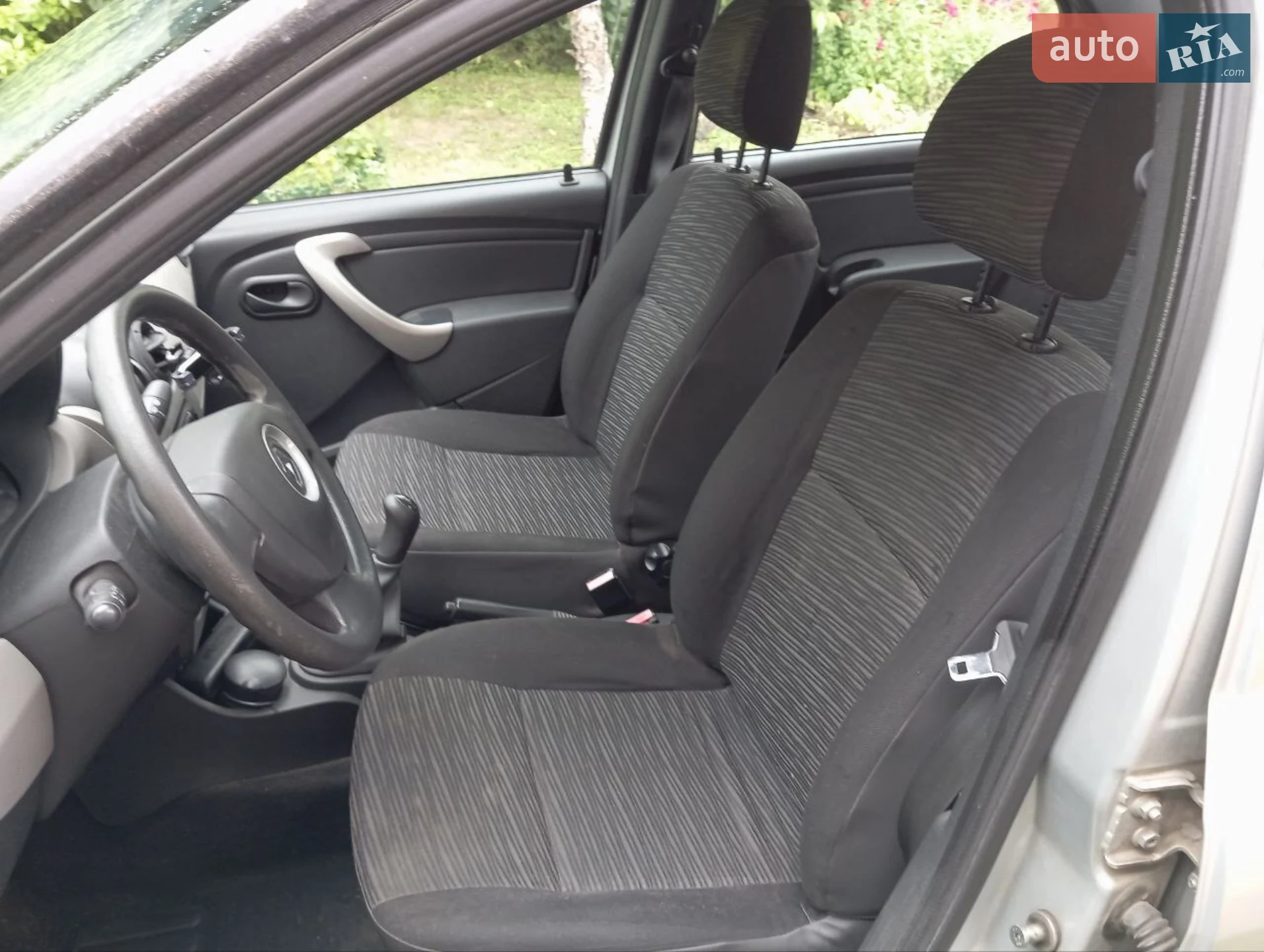 2011 Renault Logan - мініатюра 6