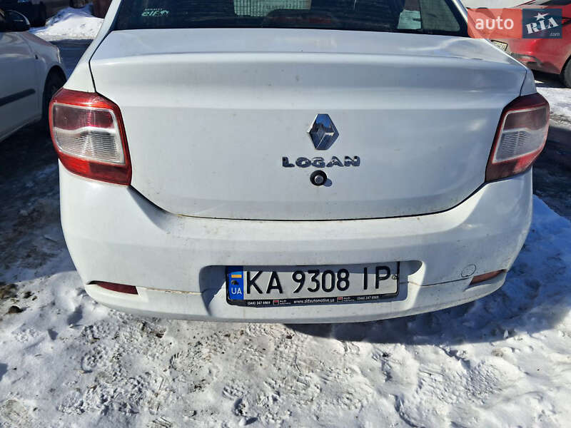 Седан Renault Logan 2016 в Львові