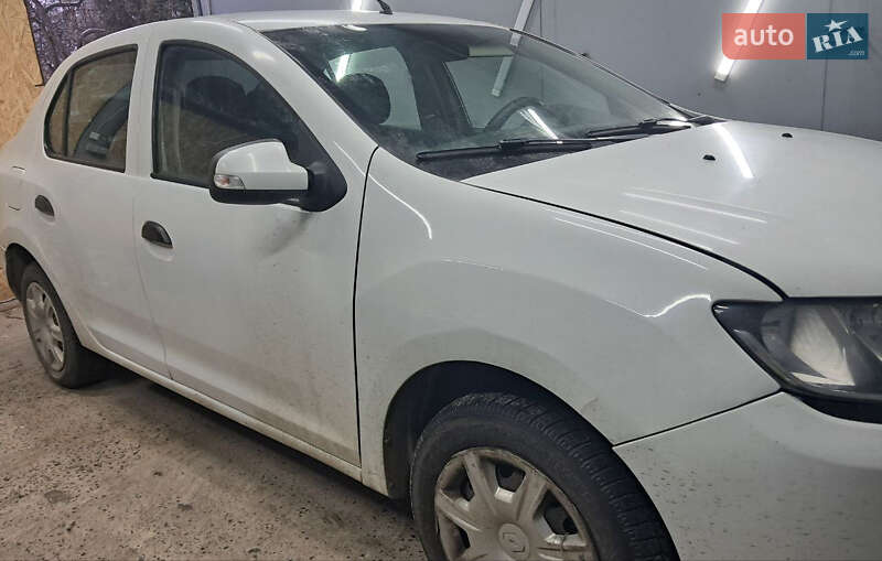 Седан Renault Logan 2016 в Львові