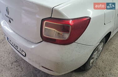 Седан Renault Logan 2016 в Львові