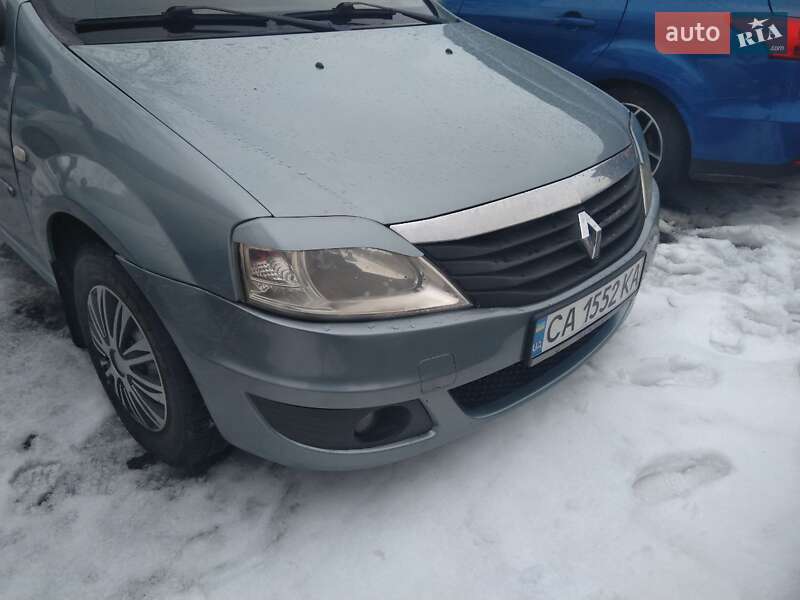 Седан Renault Logan 2010 в Умани фото Седан Renault Logan 2010 в Умани
