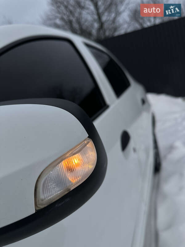 Седан Renault Logan 2016 в Дрогобыче