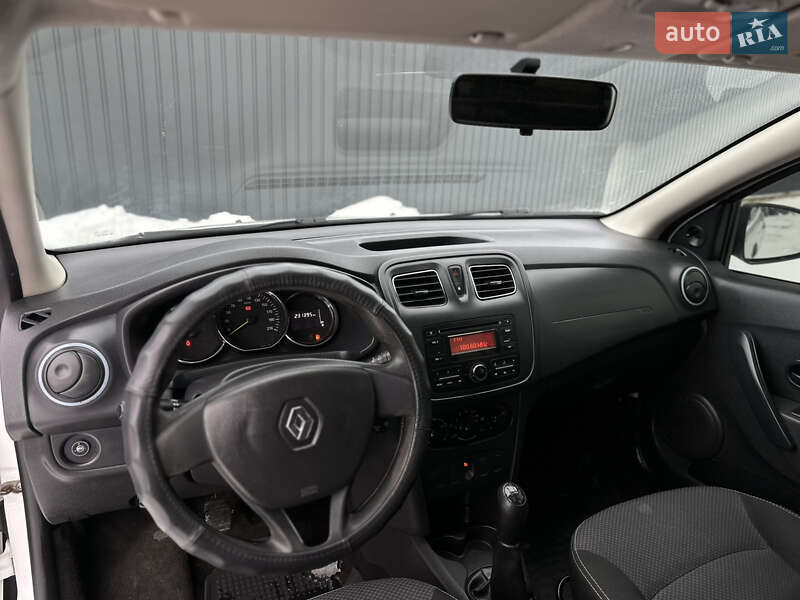 Седан Renault Logan 2016 в Дрогобыче