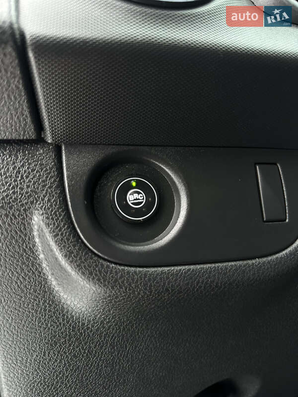 Седан Renault Logan 2016 в Дрогобыче