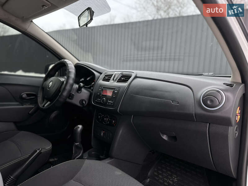 Седан Renault Logan 2016 в Дрогобыче