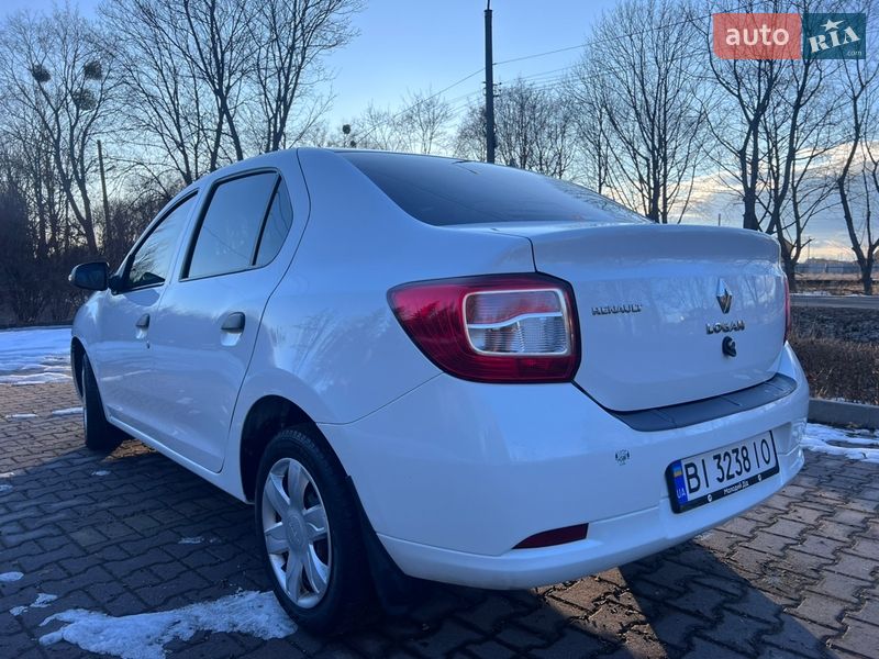 Седан Renault Logan 2015 в Миргороді