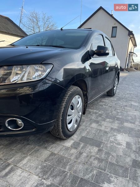 Седан Renault Logan 2014 в Буске