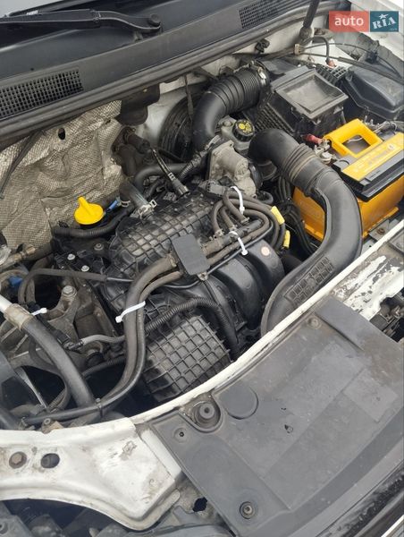 Седан Renault Logan 2019 в Бобровиці